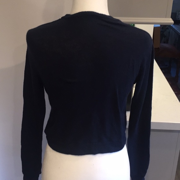 Brandy Melville sweater - Picture 4 of 5